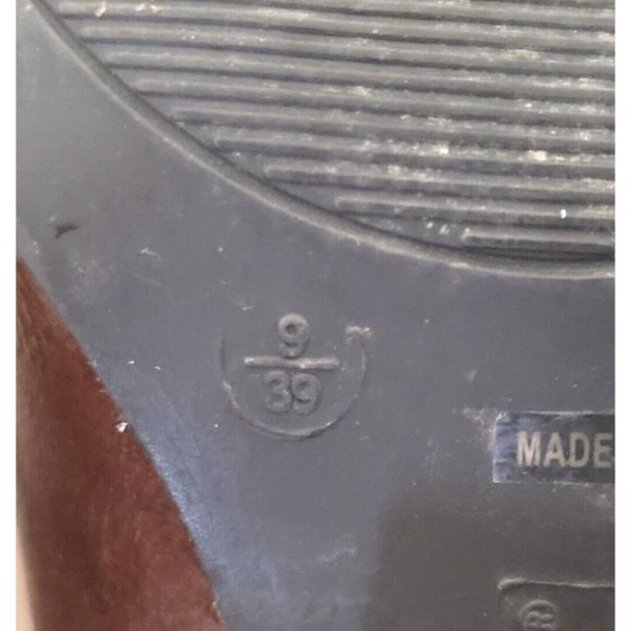 Bamboo Brown Vegan Leather Ankle Booties Womens Size 9 Chunky Heel Shoe - Picture 11 of 11